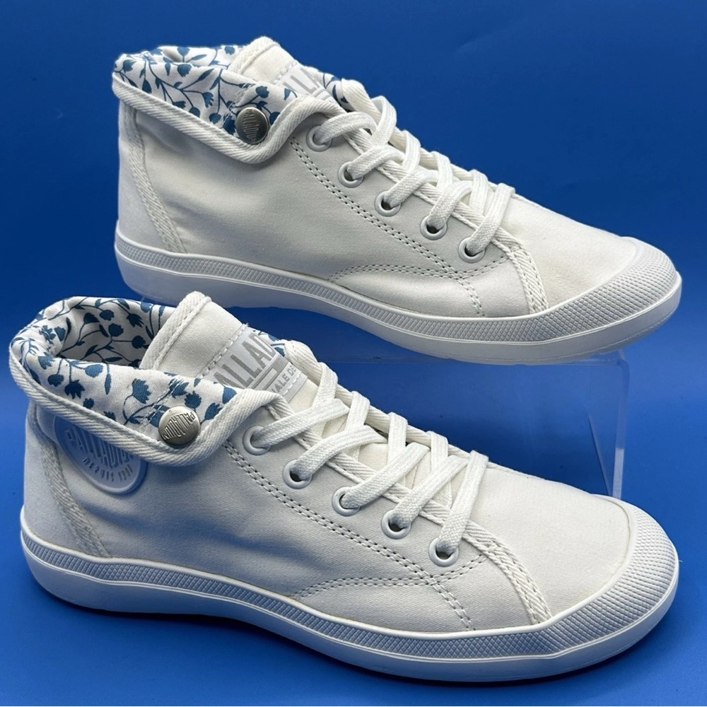 Palladium Aventure CVS White Sneakers  (95680-101) Women's Size US 6